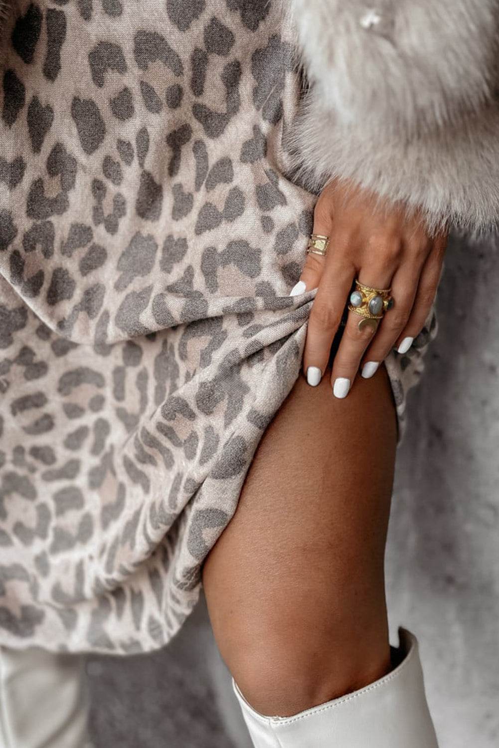 Women's Gray Leopard Print V Neck Loose Fit Long Sleeve Midi Dress