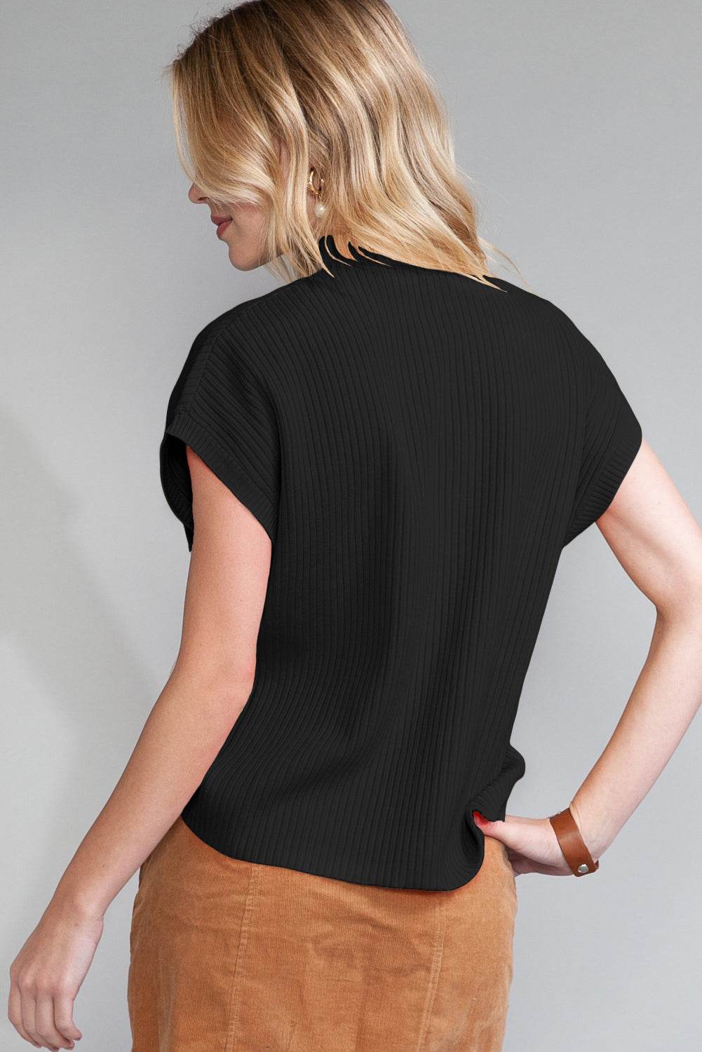 Women's Black Patch Pocket Ribbed Knit Short Sleeve Sweater