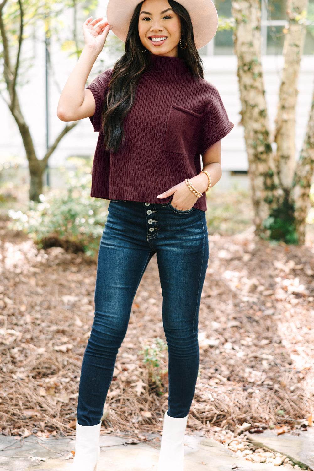 Women's Black Patch Pocket Ribbed Knit Short Sleeve Sweater